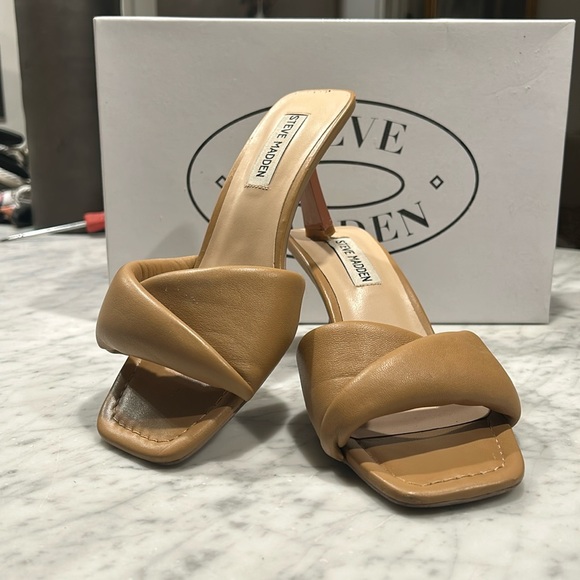 Steve Madden Thai Heel Slide - Picture 2 of 6